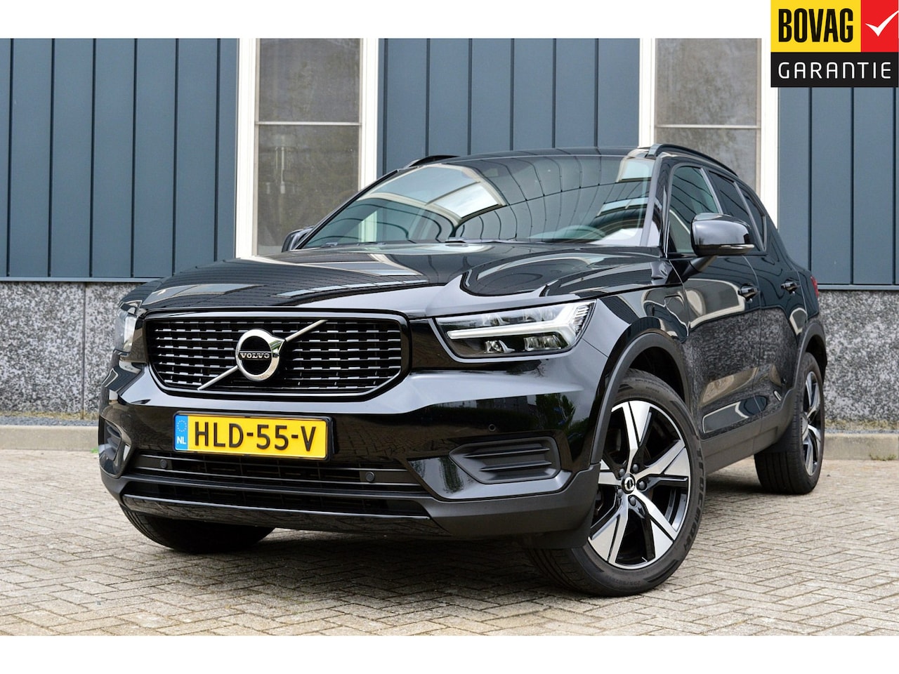 Volvo XC40 - 1.5 T4 Recharge R-Design Rijklaarprijs-Garantie Panorama dak Leder led 360 Camera Navigati - AutoWereld.nl