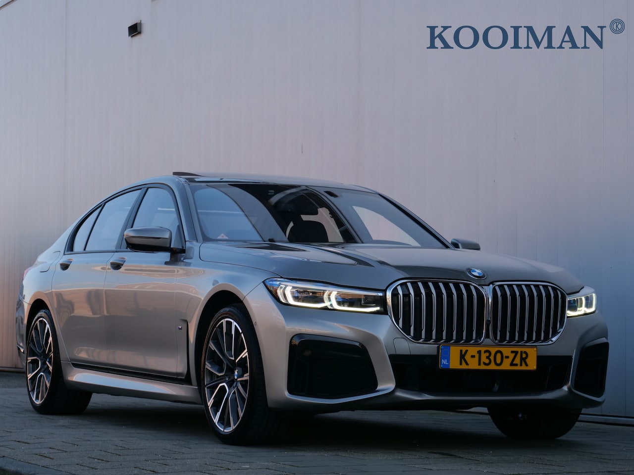 BMW 7-serie - 745e 399pk High Executive i-Performance AUTOMAAT Laser LED / M-pakket / Alcantara hemel / - AutoWereld.nl