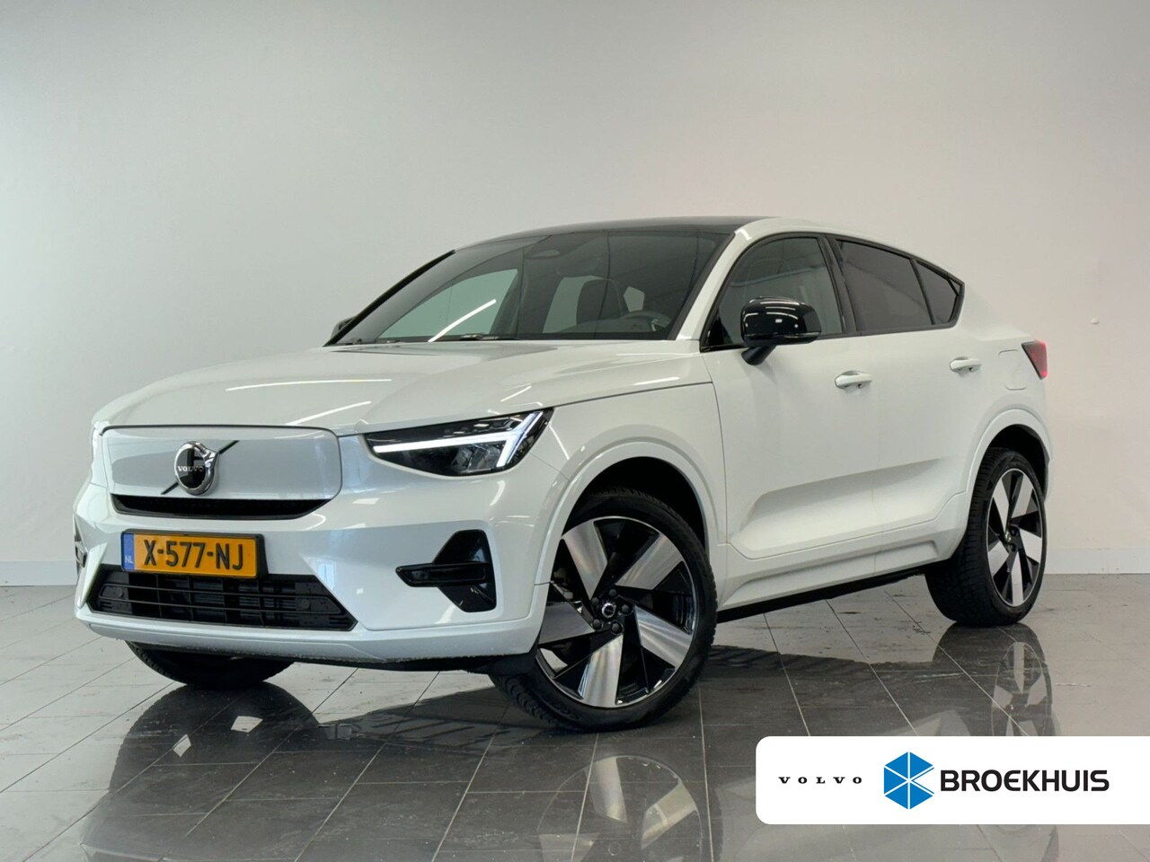 Volvo C40 - Recharge Plus 69 kWh | Exterieur pack | Keyless | Alarm | 20" velgen | Warmtepomp | Cruise - AutoWereld.nl