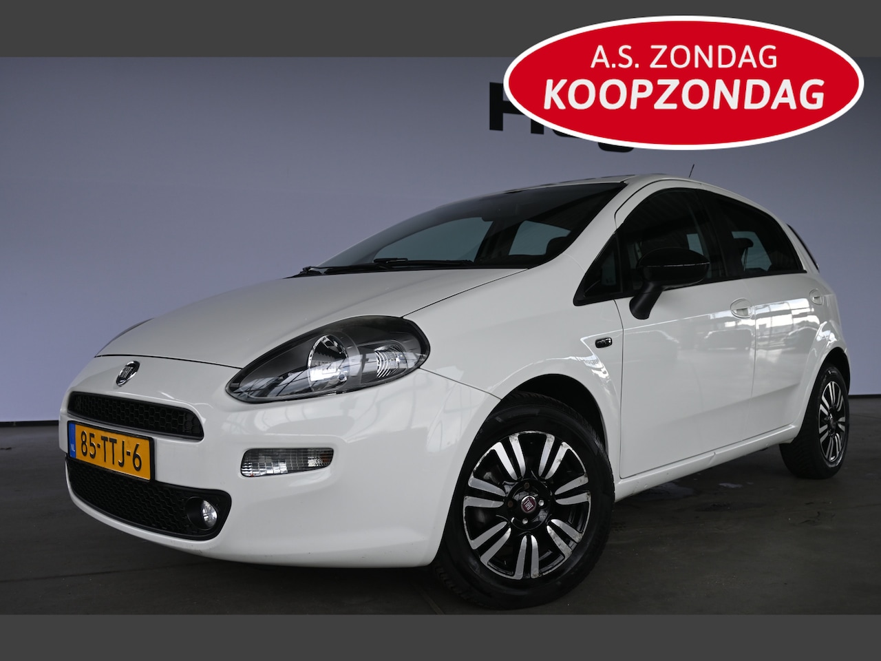 Fiat Punto Evo - 0.9 TwinAir Pop Clima Navigatie Cruise Control Goed Onderhouden! Inruil Mogelijk! - AutoWereld.nl