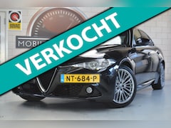 Alfa Romeo Giulia - 2.2D Business Super Aut. GARANTIE Nwe D-riem, echt mooi