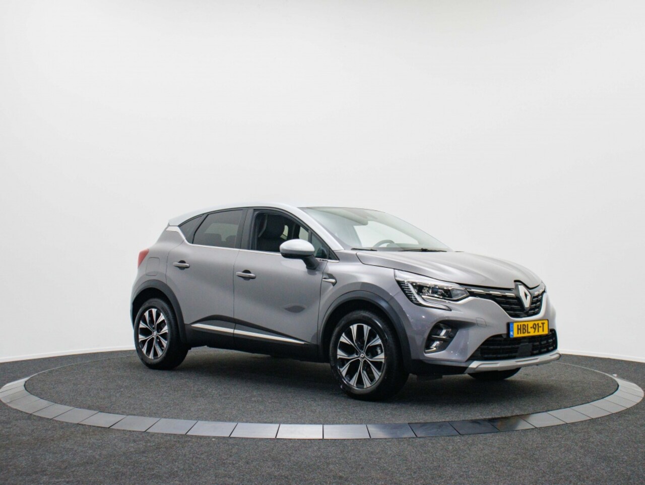 Renault Captur - 1.0 TCe 90 techno | Private lease 489 p.m. - AutoWereld.nl