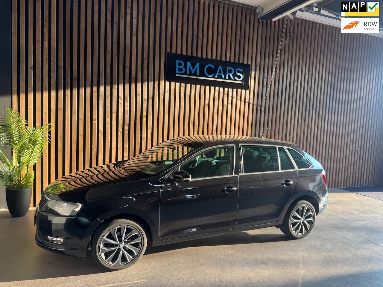 Skoda Rapid Spaceback - 1.0 TSI Greentech Drive AUTOMAAT, NAVIGATIE, TRKHAAK - AutoWereld.nl