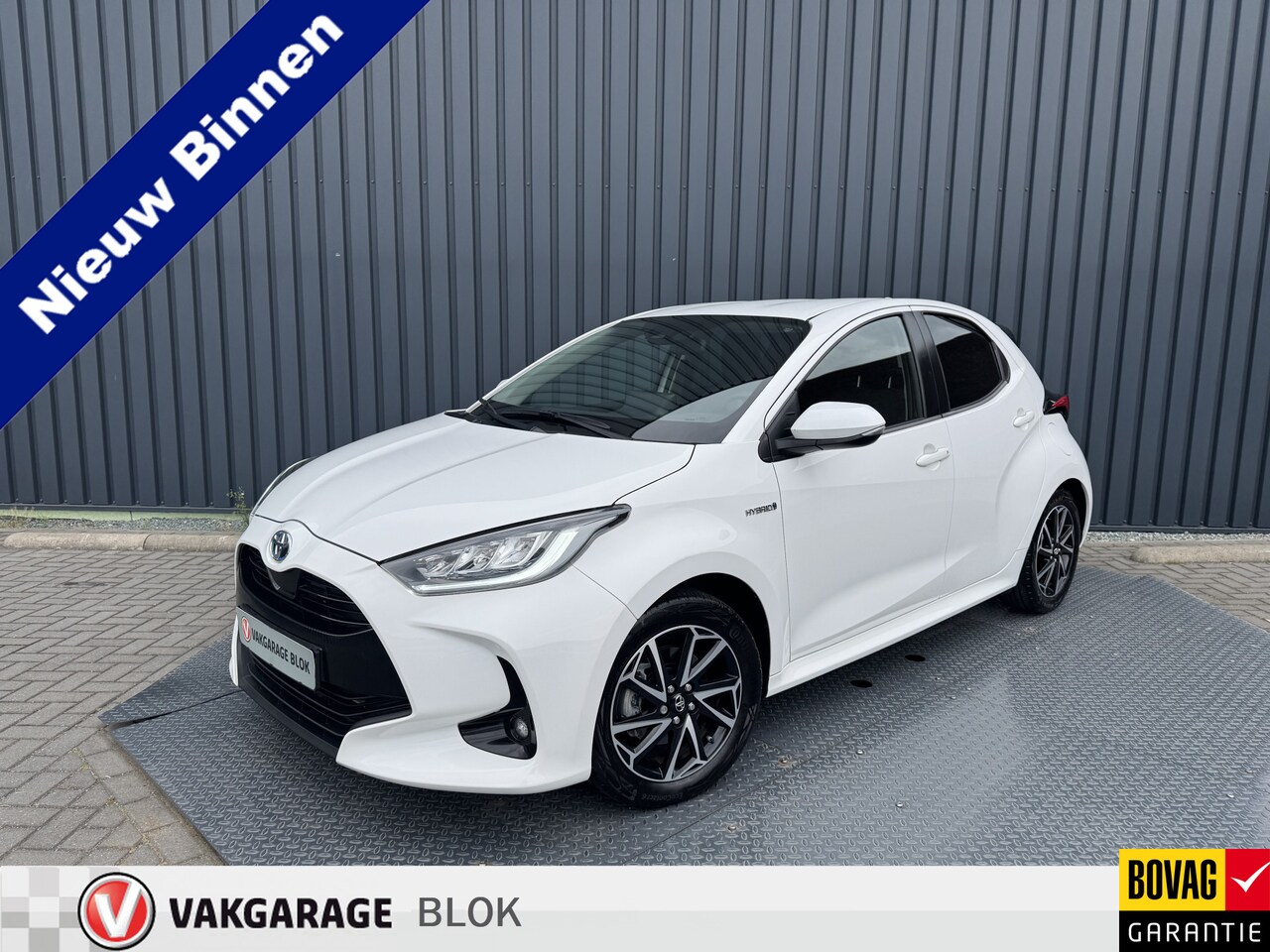 Toyota Yaris - 1.5 Hybrid Dynamic | Navi + Apple Carplay/Android auto | 10 jr GARANTIE | Rijklaar!! - AutoWereld.nl
