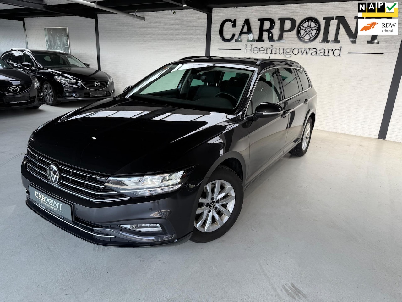 Volkswagen Passat Variant - 1.5 TSI Business Automaat 2023 Navi Massage Stoelen Elek Trekhaak Nette auto - AutoWereld.nl