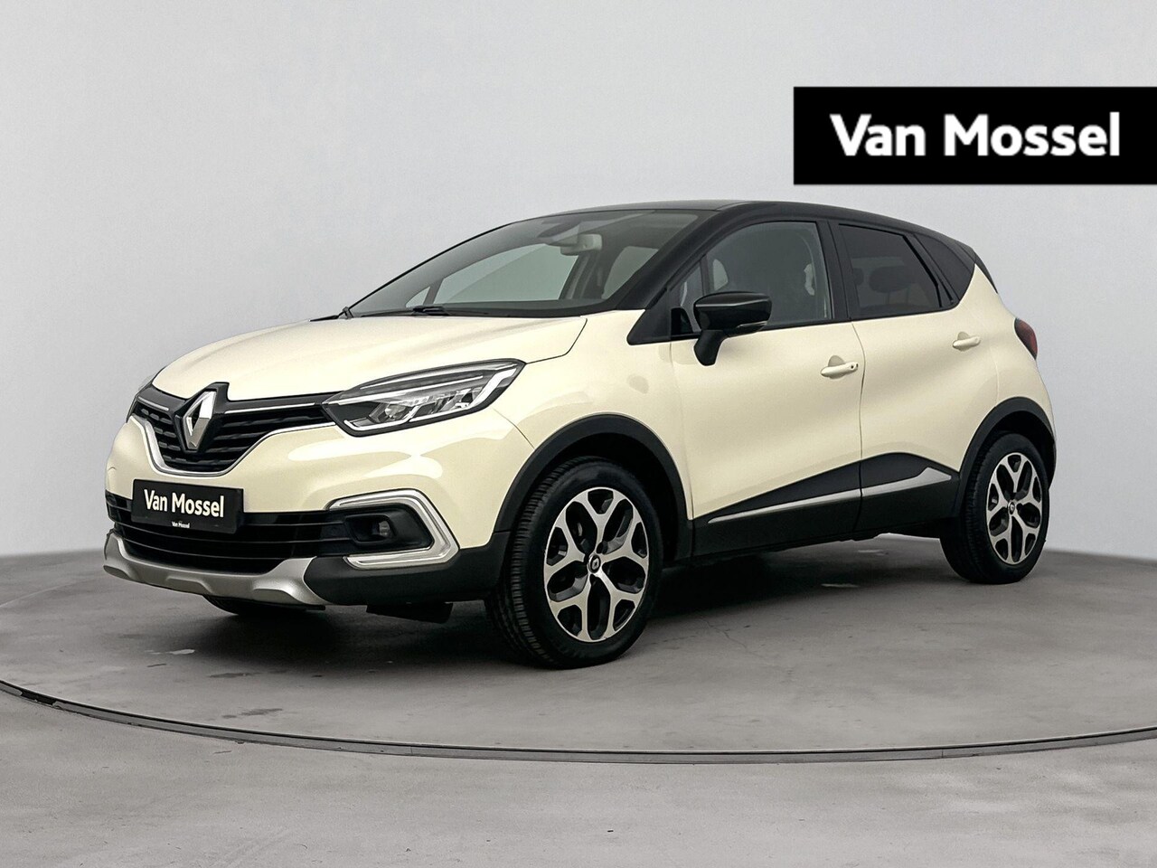 Renault Captur - 0.9 TCe Intens | Navigatie | Climate Control | Parkeersensoren Voor & Achter | Camera | St - AutoWereld.nl