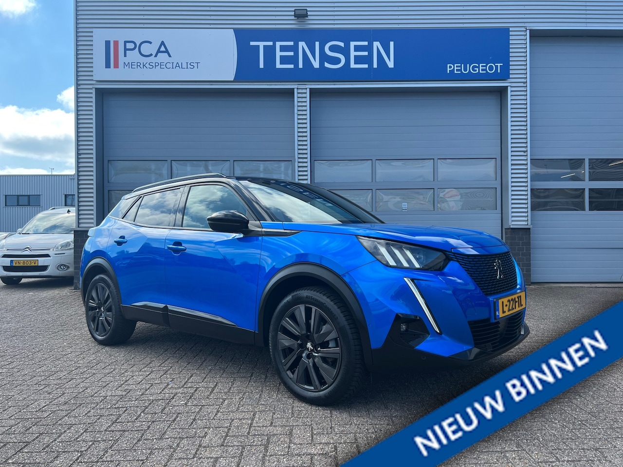 Peugeot e-2008 - EV GT Première 3 fase 50 kWh | Navigatie | Stoelverwarning | Keyless | 18 incl velgen| - AutoWereld.nl