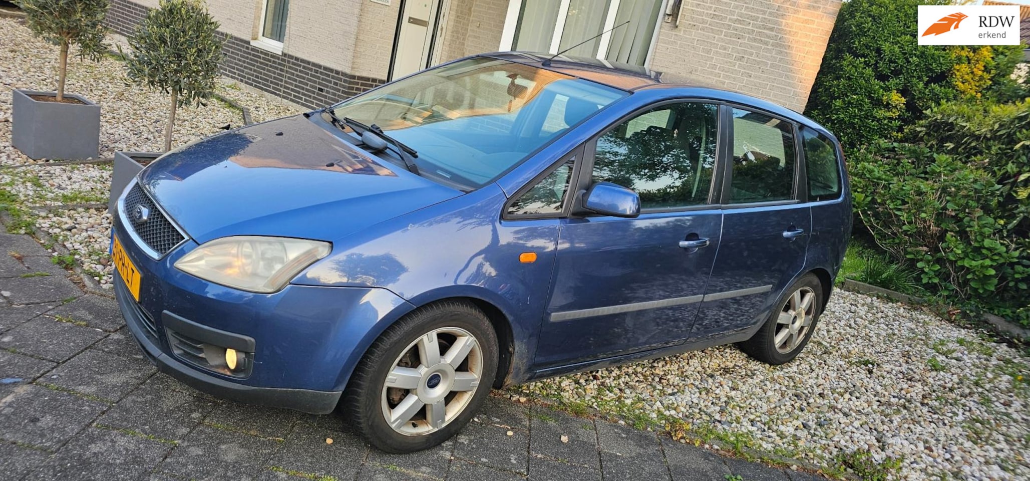Ford Focus C-Max - 1.6-16V Futura airco velgen auto met werk - AutoWereld.nl