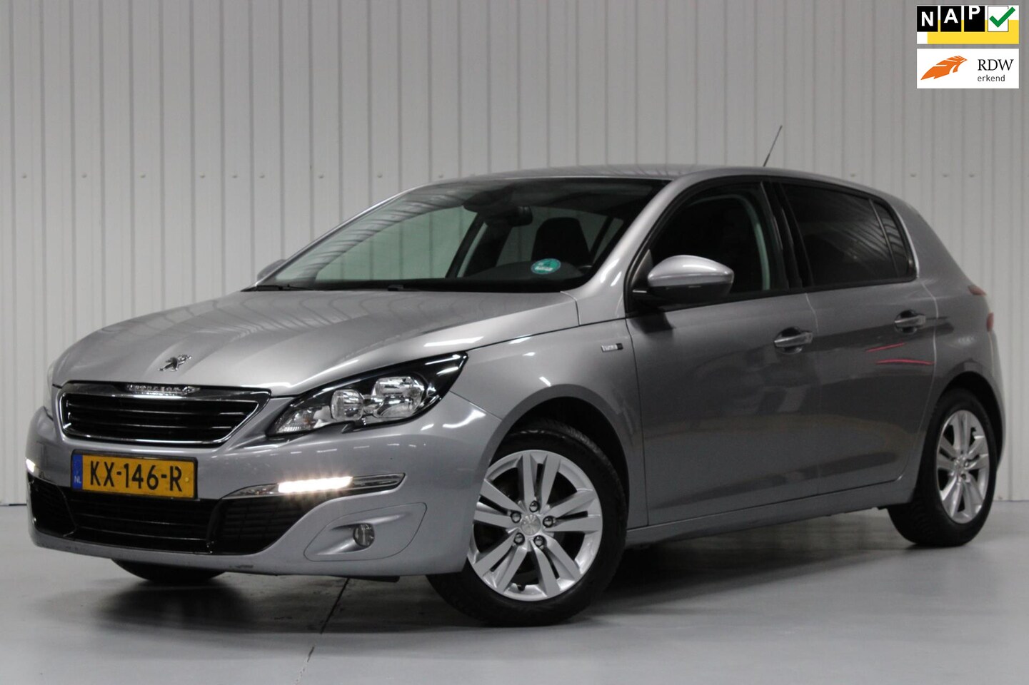 Peugeot 308 - 1.2 PureTech Style 1.2 PureTech Style - AutoWereld.nl
