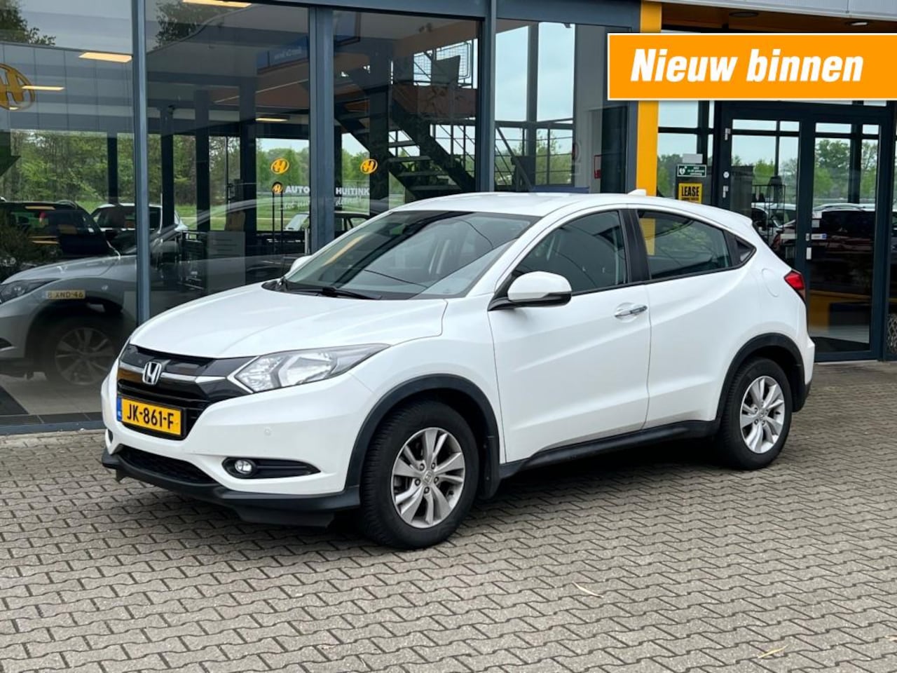 Honda HR-V - 1.5 i-VTEC Elegance - stoelverwarming - navi - AutoWereld.nl