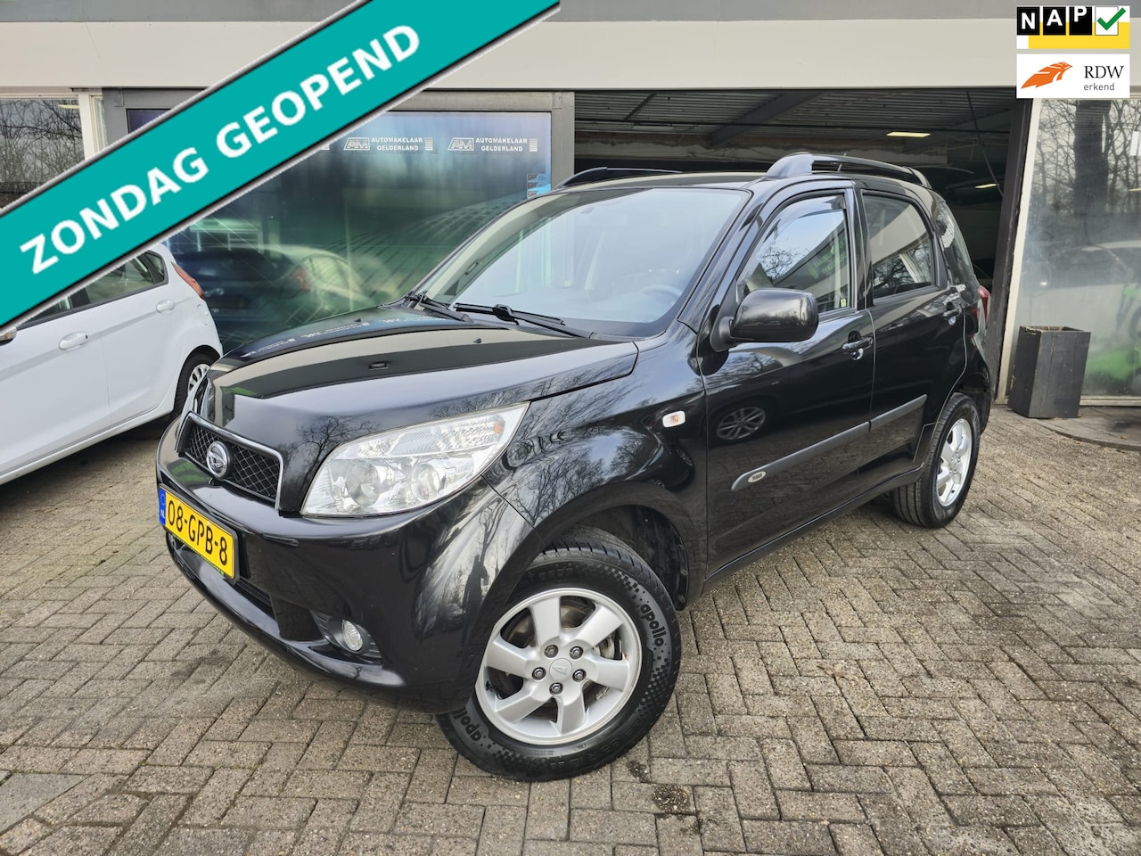 Daihatsu Terios - 1.5-16v Explore 2WD | AUTOMAAT | 2E EIGENAAR | 12MND GARANTIE | NAVI | AIRCO | - AutoWereld.nl