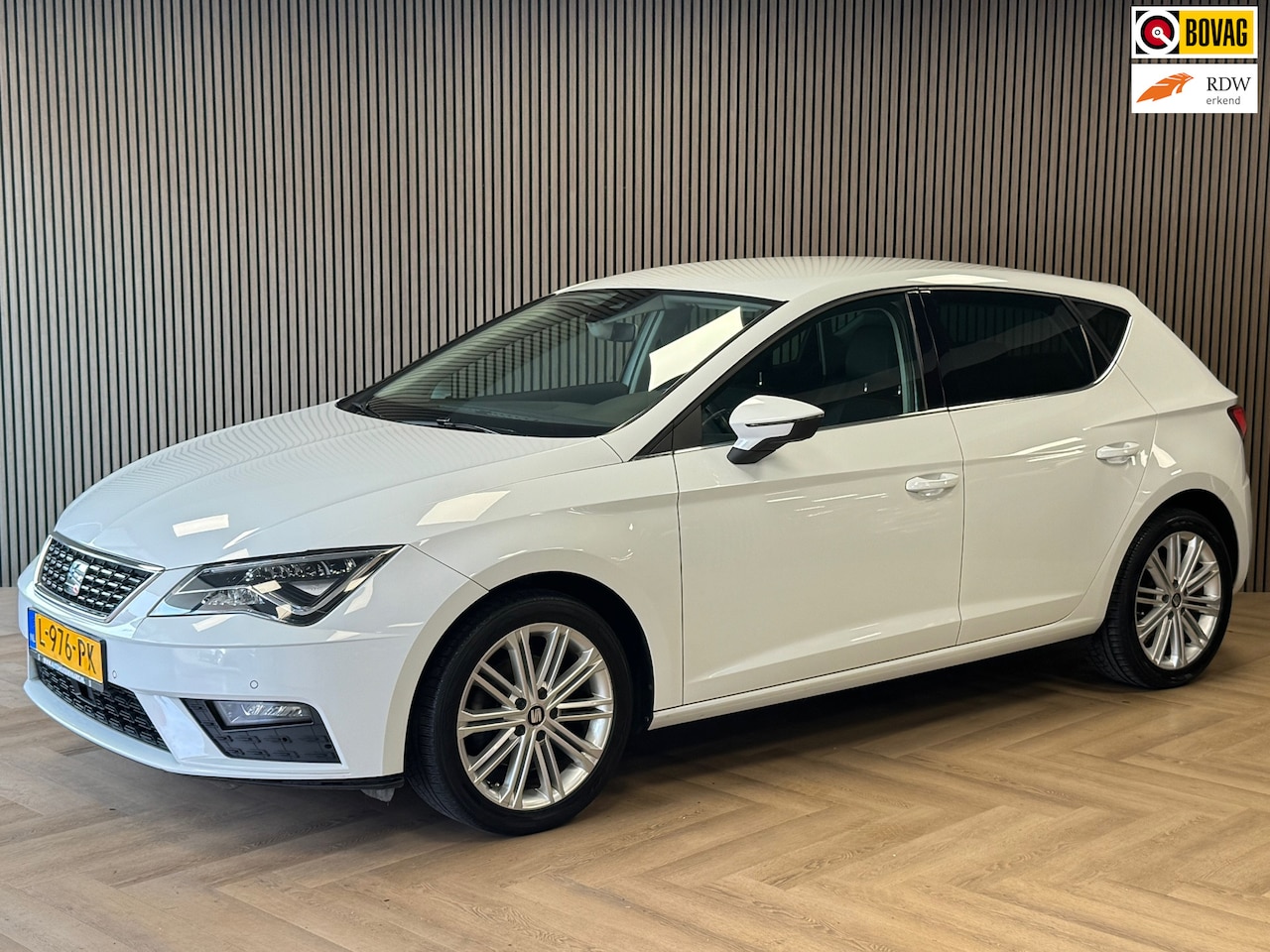 Seat Leon - 1.5 TSI FR DSG Business Intense Xcellence AIRCO PDC CAMERA NAVIGATIE APPLE CARPLAY CRUISE - AutoWereld.nl