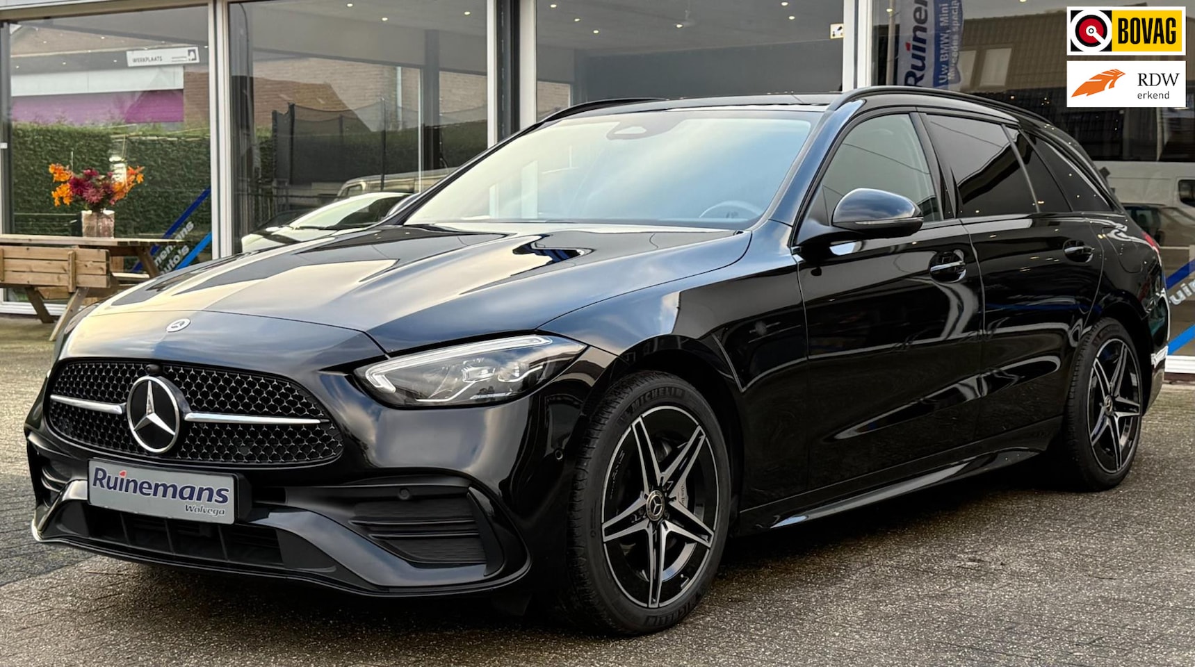 Mercedes-Benz C-klasse Estate - 300 e AMG / PLUGIN / LED / VIRTUAL COCKPIT - AutoWereld.nl