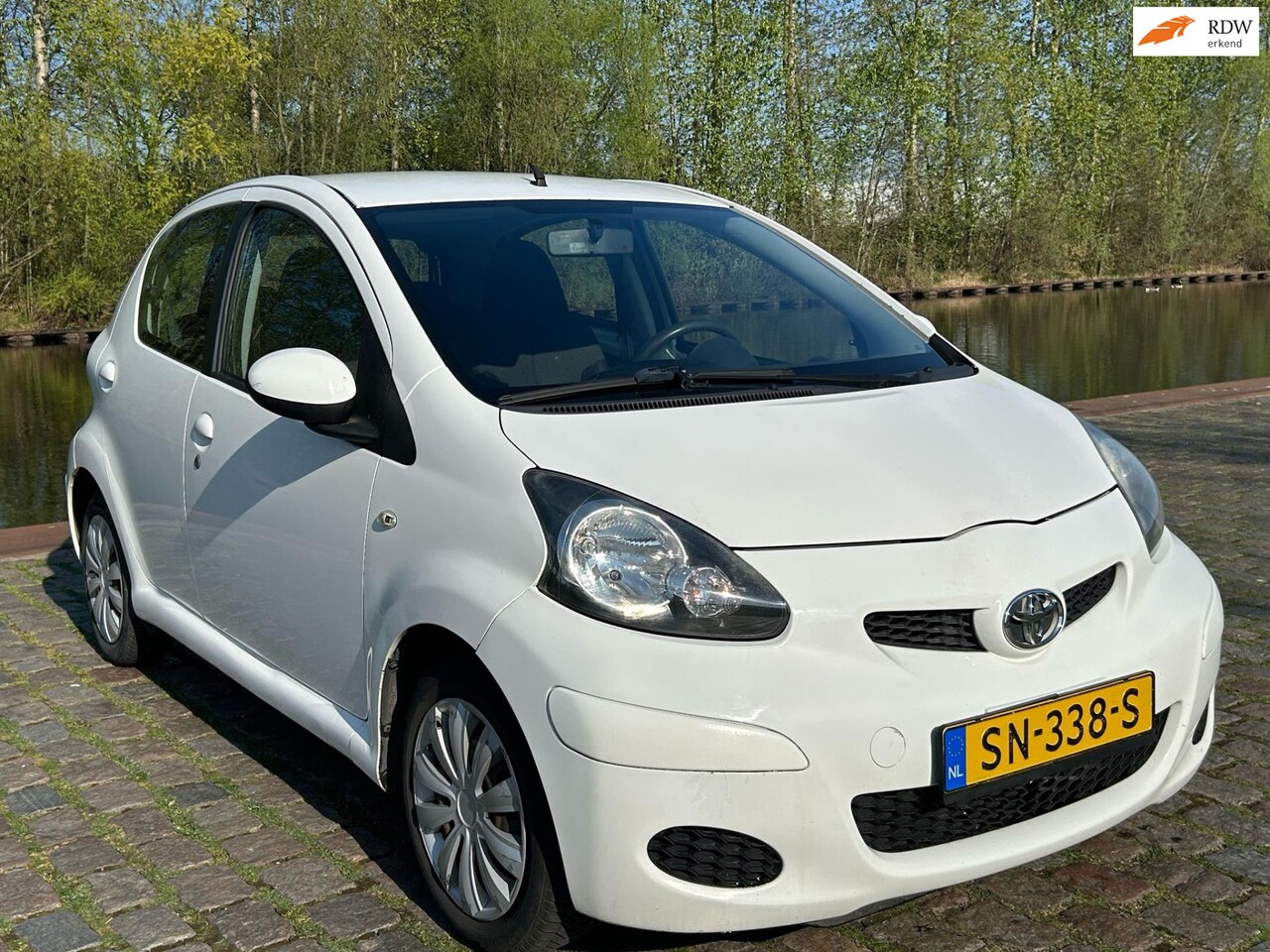 Toyota Aygo - 1.0-12V Access airco elektrische ramen cv op afs - AutoWereld.nl