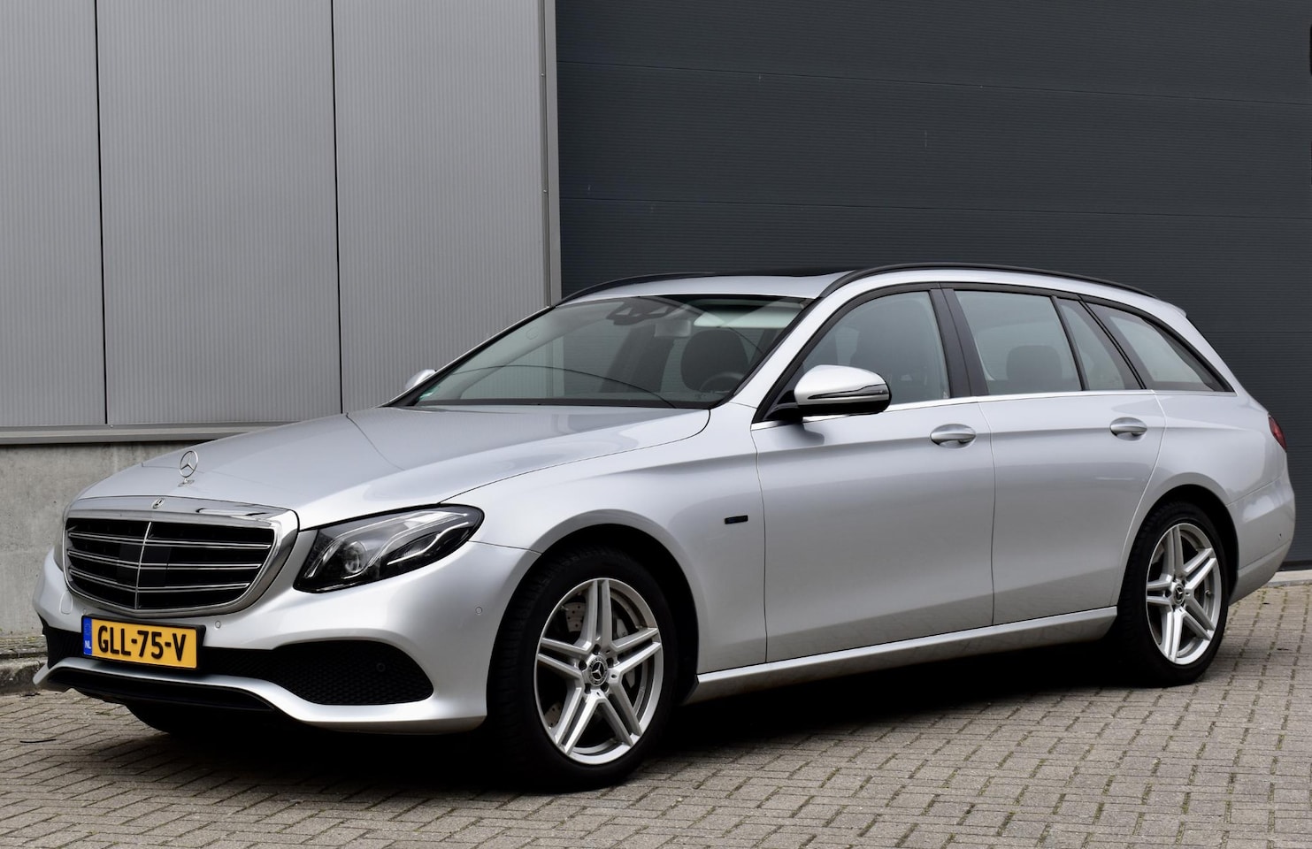 Mercedes-Benz E-klasse Estate - 300 de Advantage Hybrid HUD/Adapt/Lane/Brake assist/Schuifdak 73000KM - AutoWereld.nl