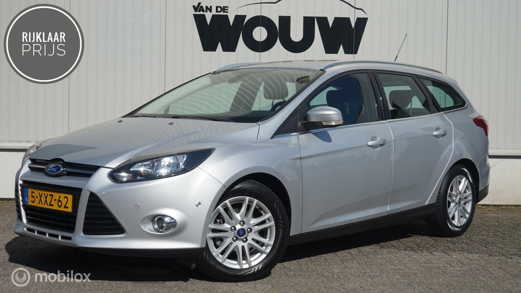 Ford Focus Wagon - 1.0 EcoBoost Edition Plus Navi | Trekhaak | PDC V+A | Dist Riem vervangen - AutoWereld.nl