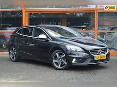 Volvo V40 - T4 Automaat R-Design | 180PK | Parkeersensoren | Navigatie | Bluetooth streaming