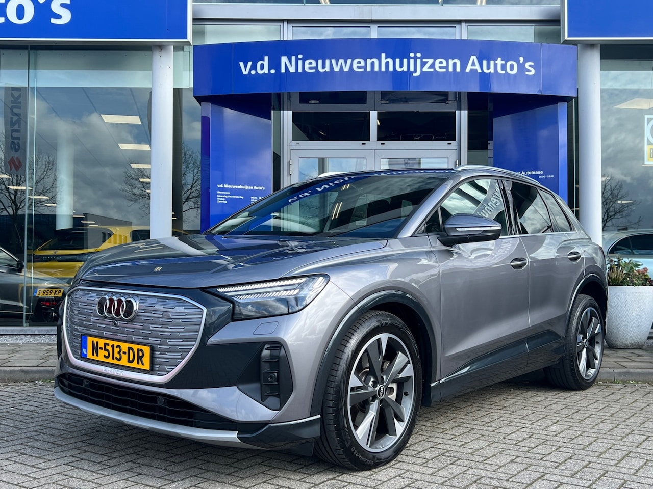 Audi Q4 - 40 Launch Advanced Plus | APD. Cruise | Climate | KeyLess | Info Bas: 0492-588982 | € 2000 - AutoWereld.nl