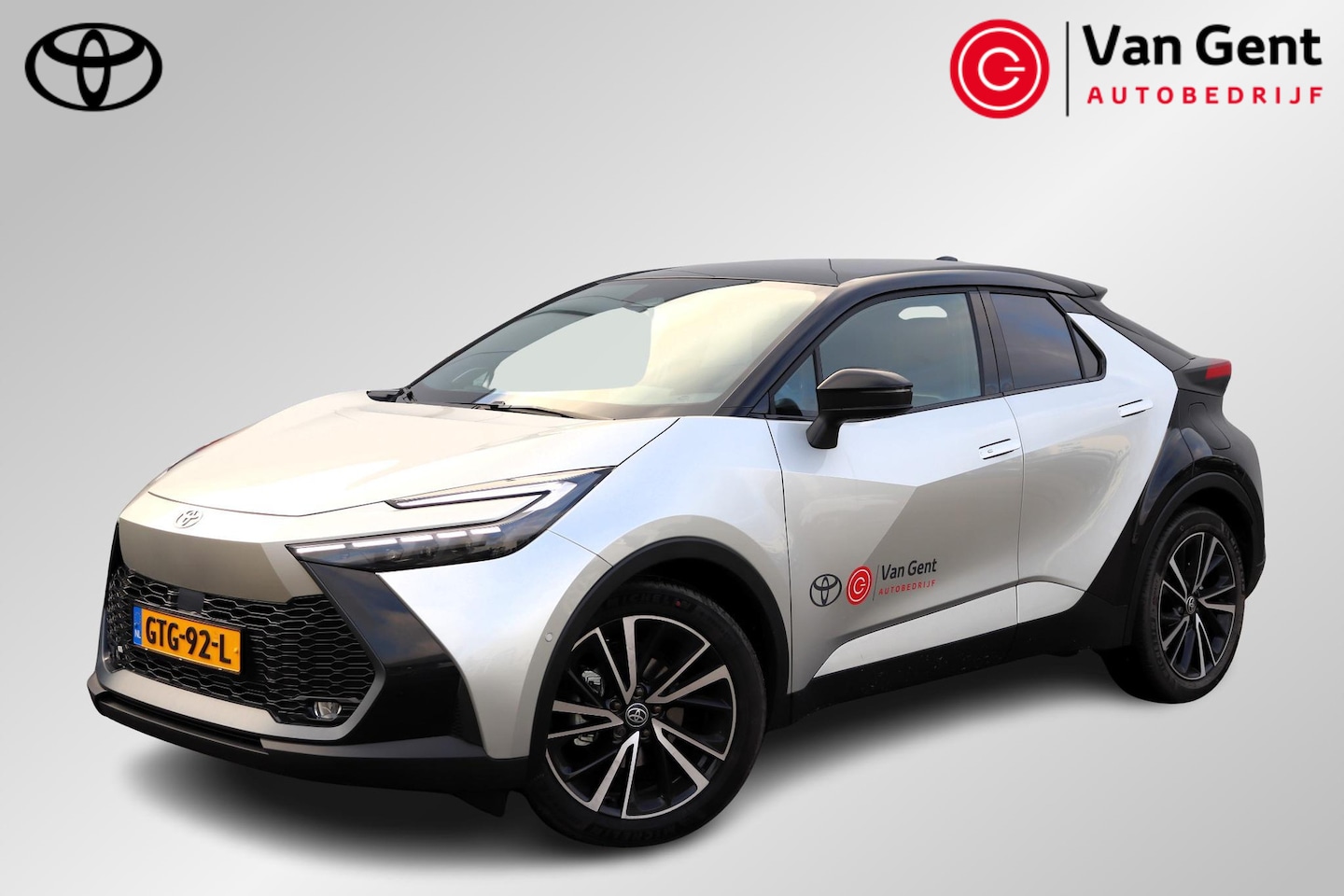 Toyota C-HR - 2.0 Hybrid 200 Première Edition Panoramisch dak | Navi | Clima | Camera - AutoWereld.nl