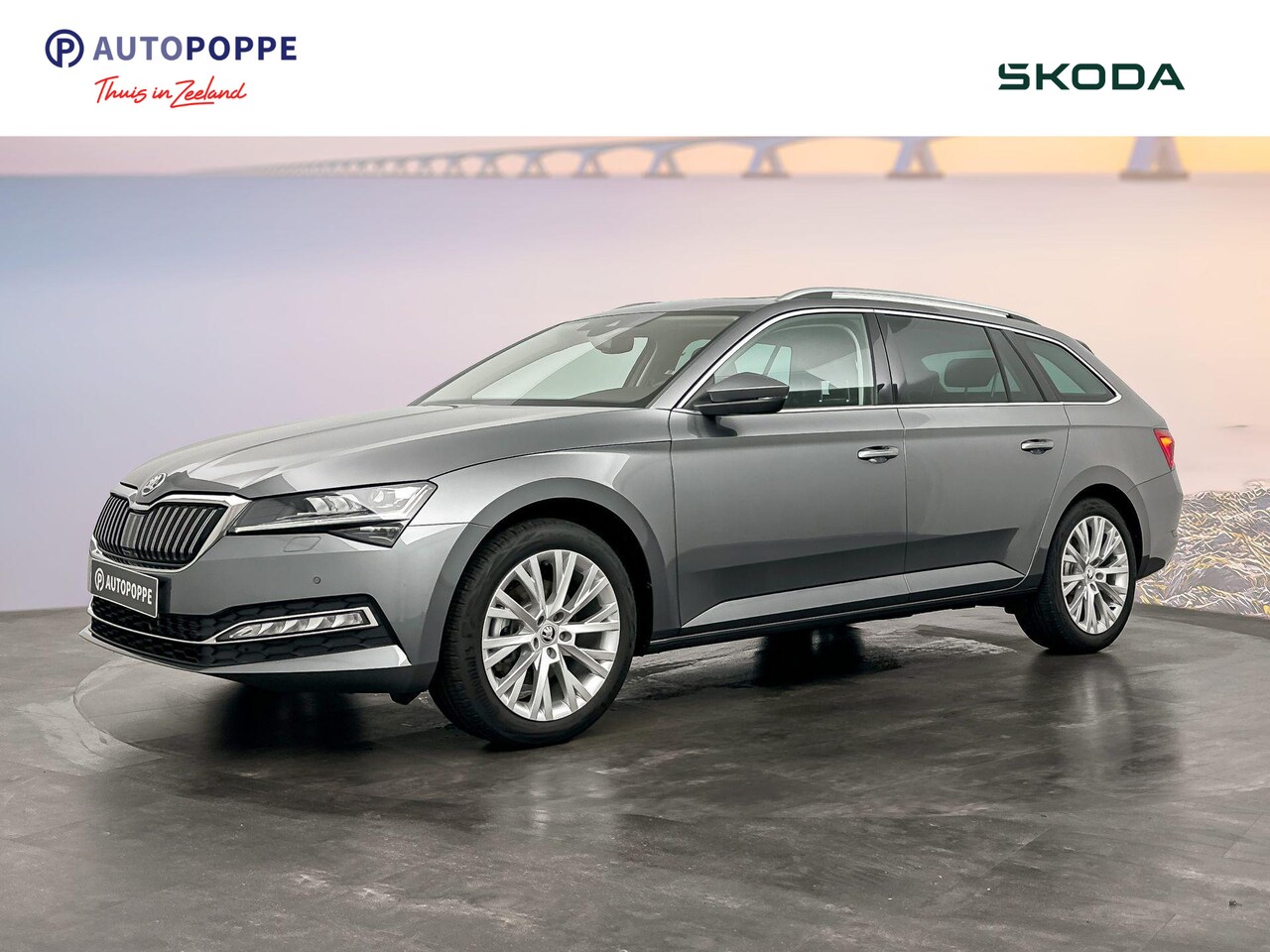 Skoda Superb - Business Edition Plus 1.5 110 kW / 150 pk TSI Comb Panoramadak - Trekhaak - 18 inch LM - AutoWereld.nl
