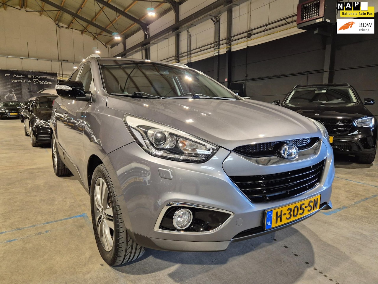 Hyundai ix35 - 2.0i 4WD i-Catcher - Automaat - Clima - Cruise - Stoelverwarming - Camera - Navigatie - Tr - AutoWereld.nl