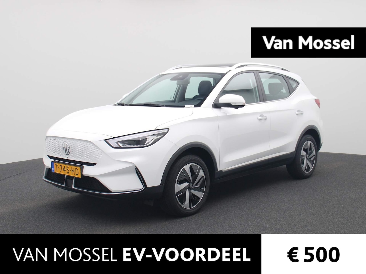 MG ZS - EV Standard Range Luxury 50 kWh | Leder | Panoramadak | Led Koplampen | Navi | 360 Camera - AutoWereld.nl