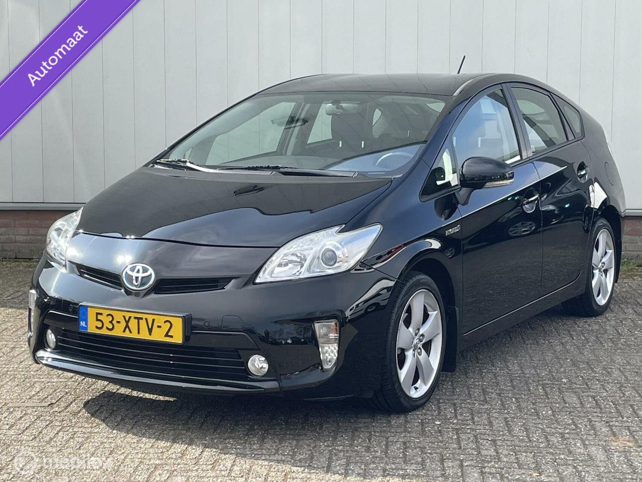 Toyota Prius - 1.8 Hybride Business [ Half leder. Camera. Afn-Tr.haak. NL auto ] - AutoWereld.nl