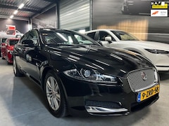 Jaguar XF - MOTORSCHADE - 2.2D - Leder - Cruise - Navigatie - Camera - Trekhaak - NL Auto