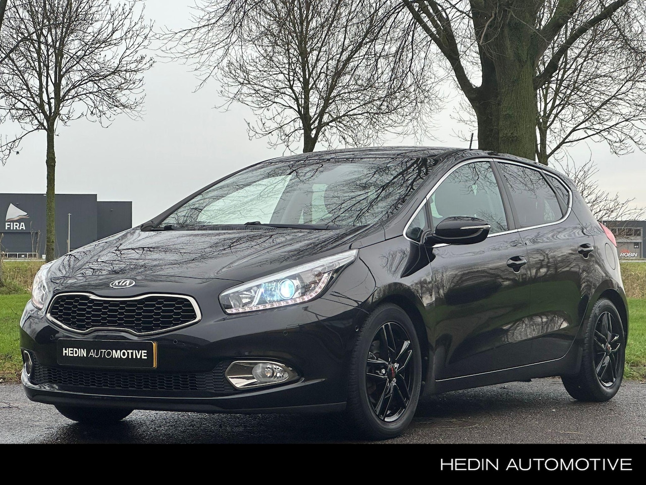 Kia Cee'd - 1.6 GDI 135PK Super Pack | Navigatie | Camera | Climate control | Cruise control | Bluetoo - AutoWereld.nl