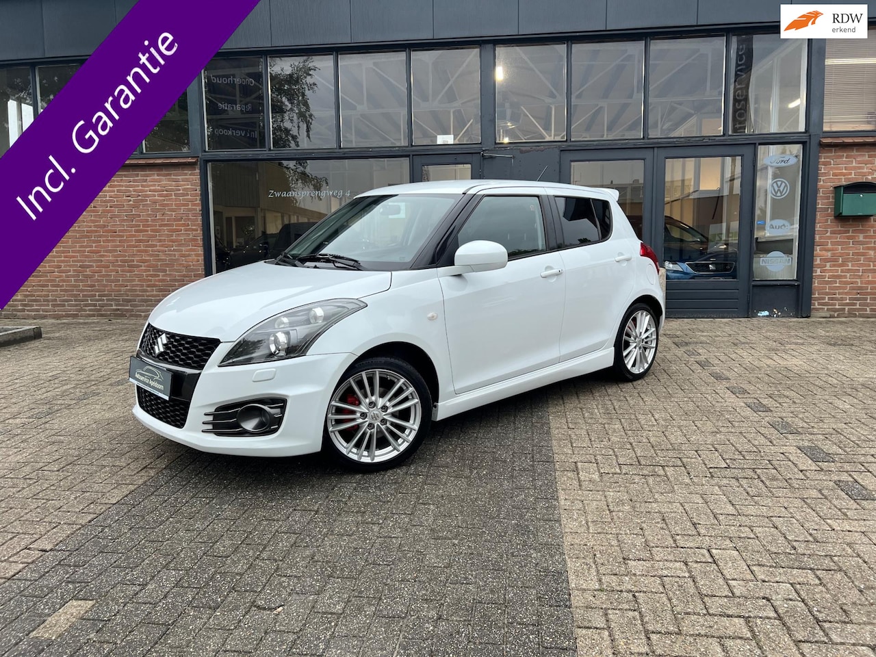 Suzuki Swift - 1.6 Sport 1.6 Sport, Parelmoer wit, Xenon, 5 deurs - AutoWereld.nl