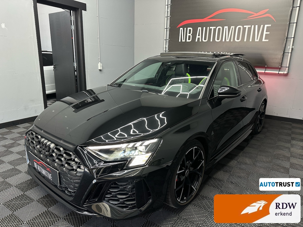 Audi RS3 - Sportback 2.5 TFSI Quattro - AutoWereld.nl