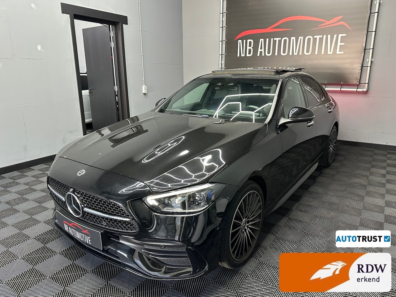 Mercedes-Benz C-klasse - C300 AMG Line - AutoWereld.nl