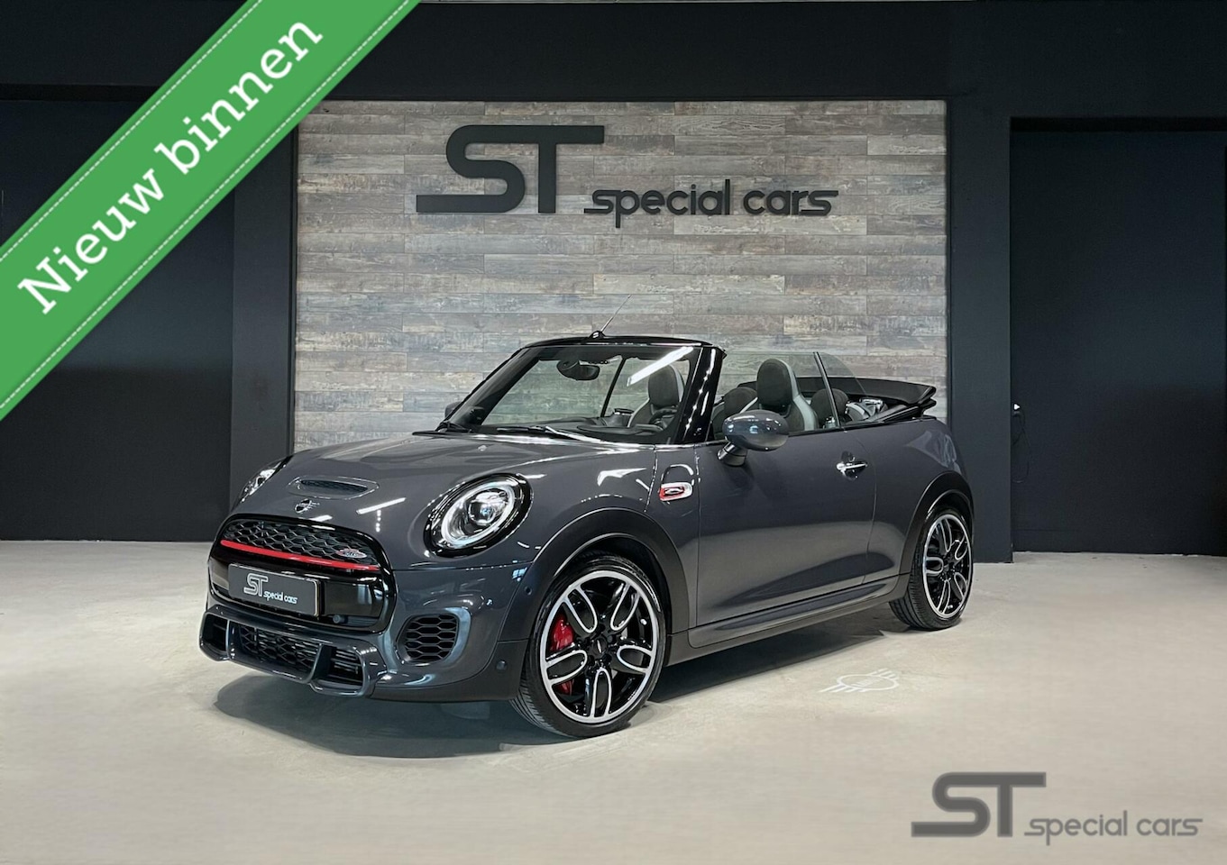 MINI Cabrio - 2.0 John Cooper Works 233pk|Harman Kardon - AutoWereld.nl