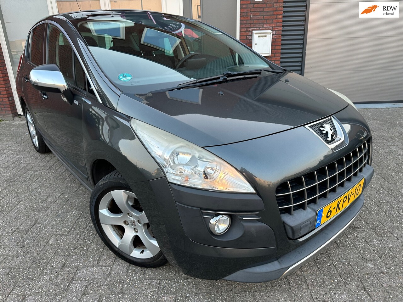 Peugeot 3008 - 1.6 THP Style / 1e Eig / Pano / Navi / PDC / Cruise - AutoWereld.nl