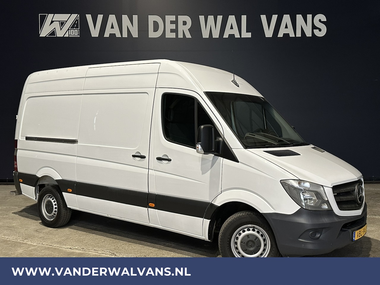 Mercedes-Benz Sprinter - 316 CDI 164pk L2H2 Euro6 Airco | 2800kg trekhaak | Cruisecontrol Parkeersensoren - AutoWereld.nl