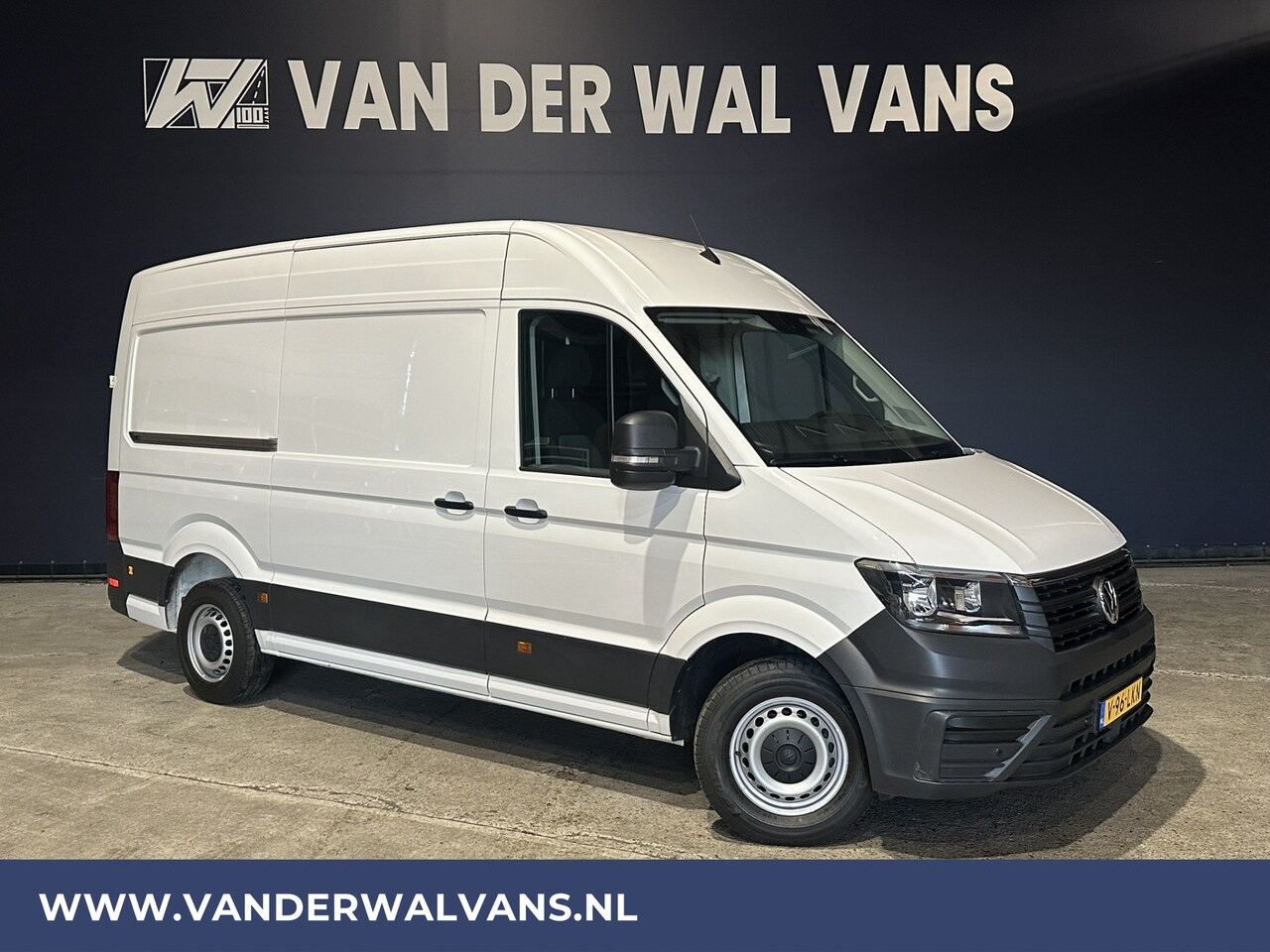 Volkswagen Crafter - 2.0 TDI 141pk L3H3 L2H2 Euro6 Airco | Camera | Cruisecontrol | Apple Carplay | Android Aut - AutoWereld.nl