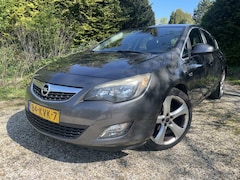 Opel Astra - 1.6 Sport, De rijdt goed