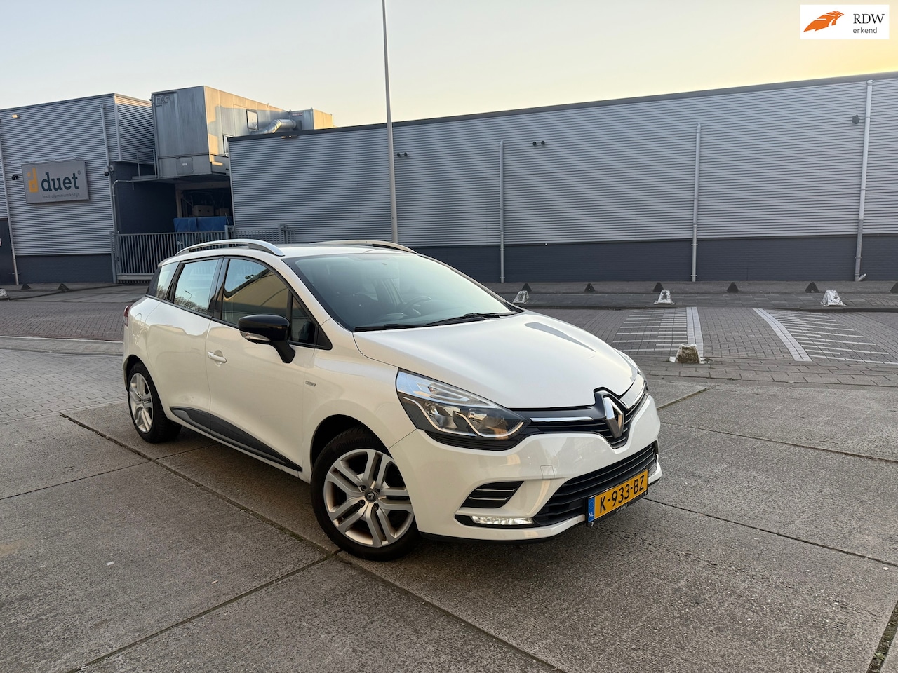 Renault Clio Estate - 0.9 TCe Limited Airco 5 DR Rijd en schakelt goed - AutoWereld.nl