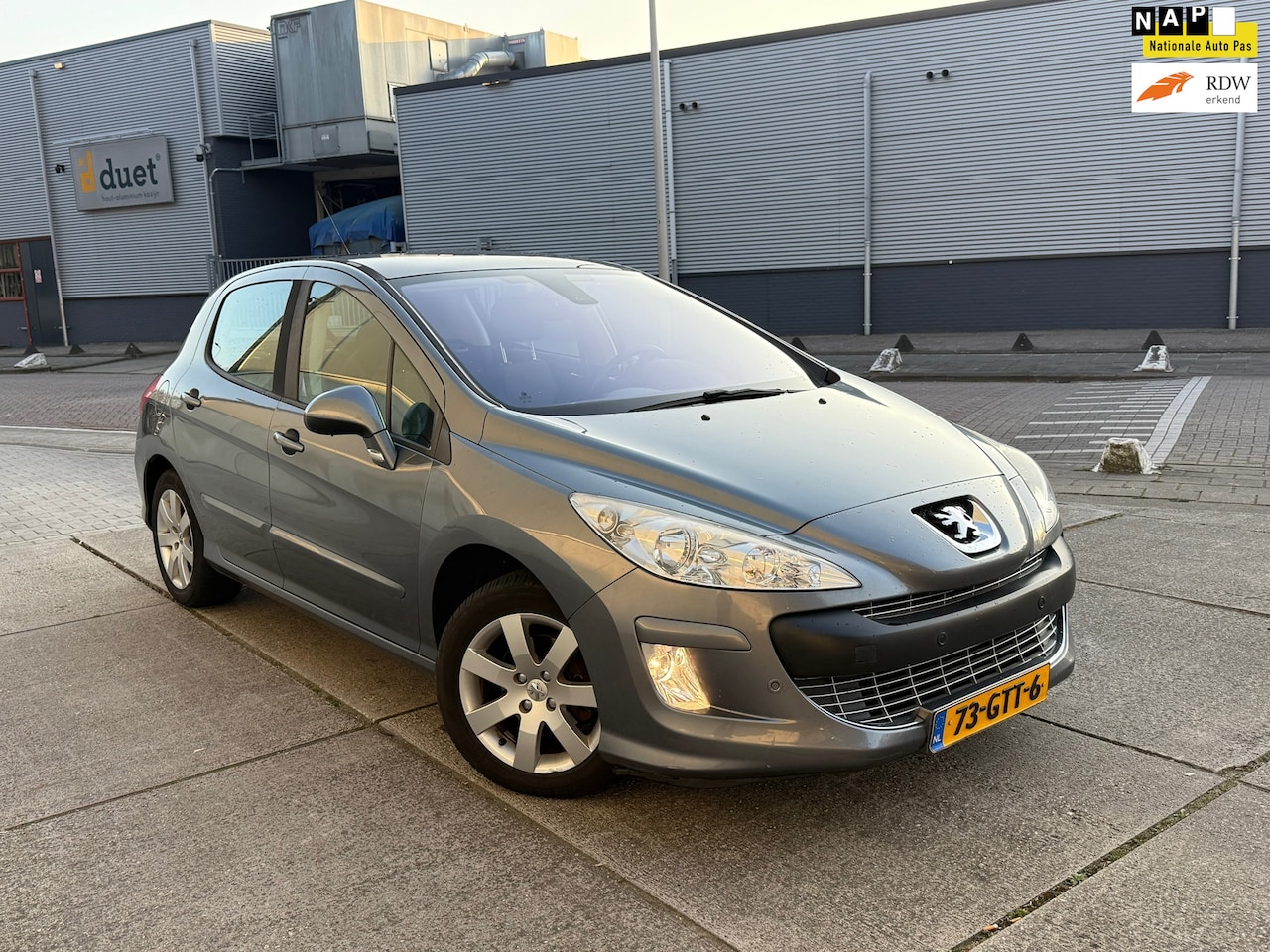 Peugeot 308 - 1.6 THP XT AUTOMAAT Glas DAK Volledig onderhouden NEW APK - AutoWereld.nl