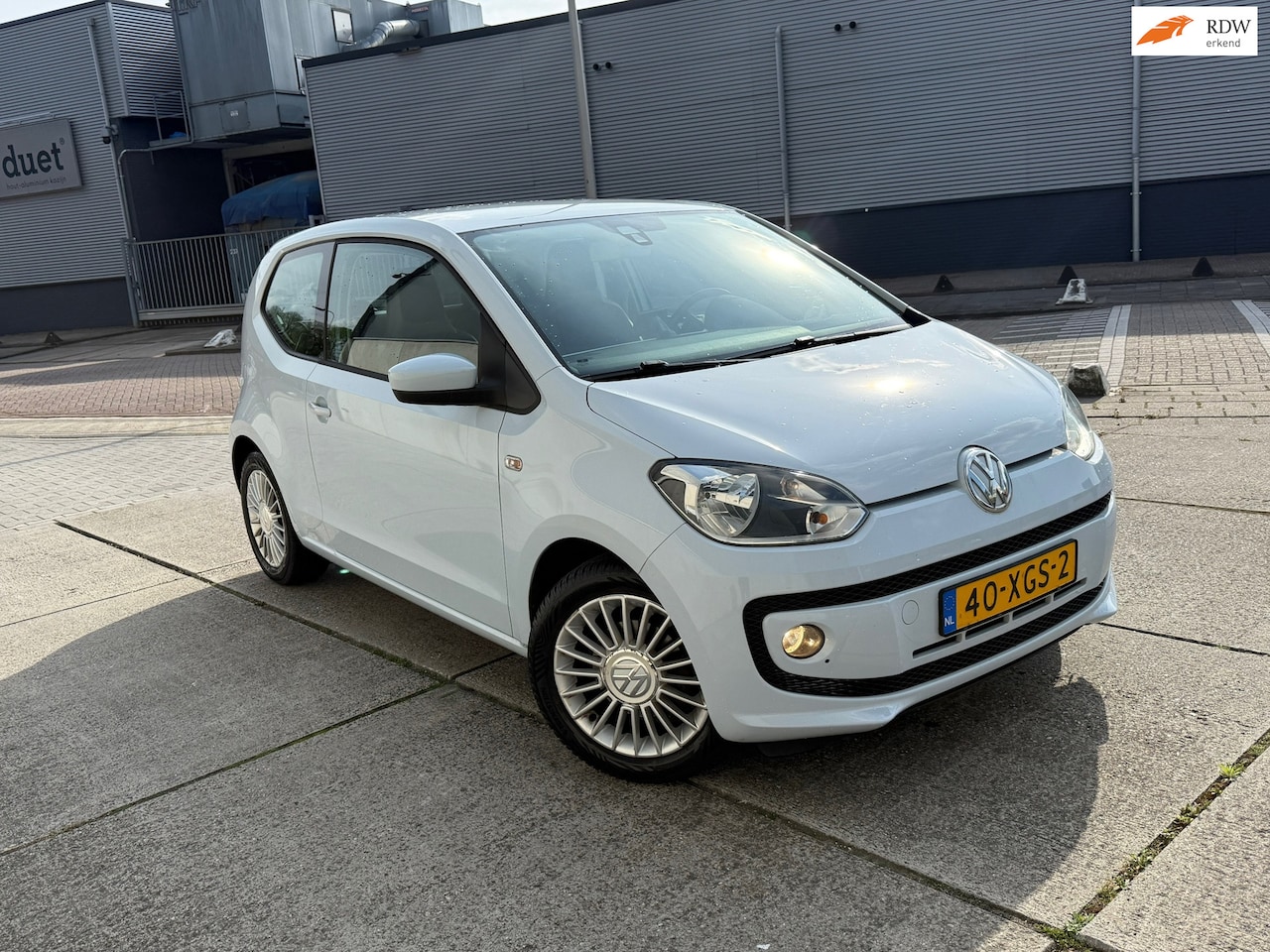 Volkswagen Up! - 1.0 high up! BlueMotion Airco Navigatie - AutoWereld.nl