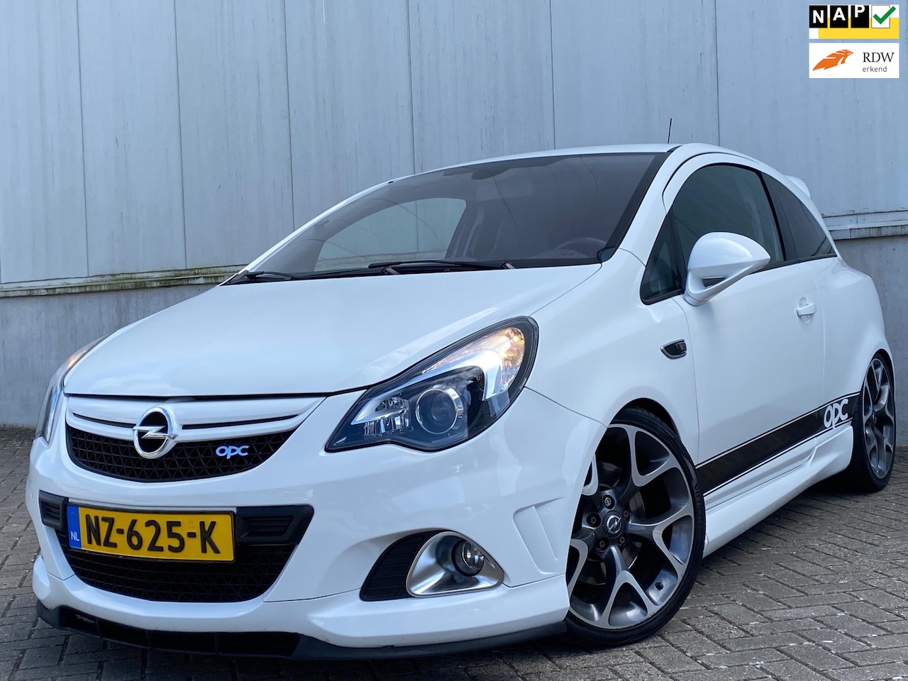 Opel Corsa - 1.6-16V Turbo OPC 141kW I XENON I PREMIUM AUDIO I DEALER ONDERHOUD I NETTE AUTO - AutoWereld.nl