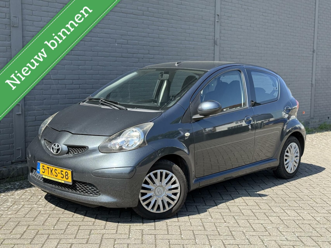 Toyota Aygo - 1.0-12V + NIEUW APK / AIRCO / ELEKPAKKET - AutoWereld.nl