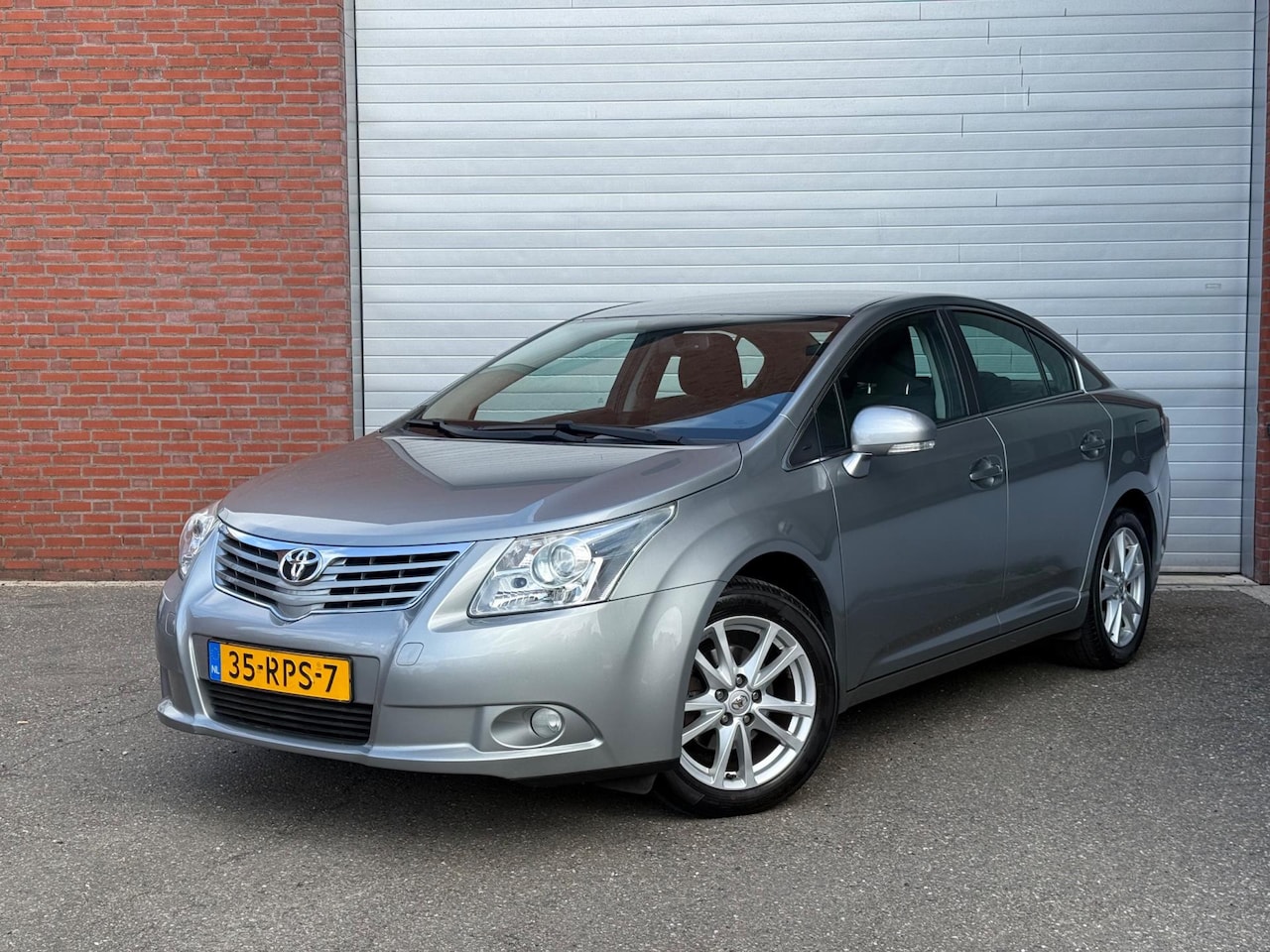 Toyota Avensis - 1.8 VVTi Business| NAVI| CAMERA|CLIMA| AUTOMAAT - AutoWereld.nl