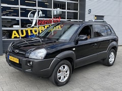 Hyundai Tucson - 2.0i Style Premium I Airco I Leer I Sport velgen I Trekhaak I Dealer onderhouden