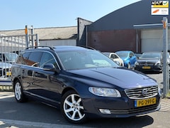 Volvo V70 - 1.6 D2 Summum | Schuifdak | Xenon | Leder | Trekhaak |