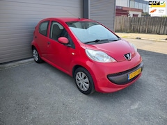 Peugeot 107 - 1.0-12V XR