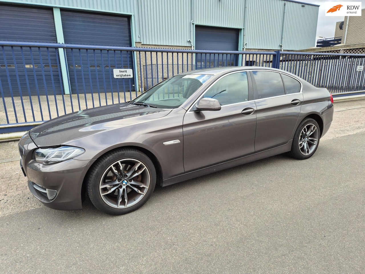 BMW 5-serie - 523i Executive AUT. *CLIMA*NAVI*CV*18 INCH - AutoWereld.nl