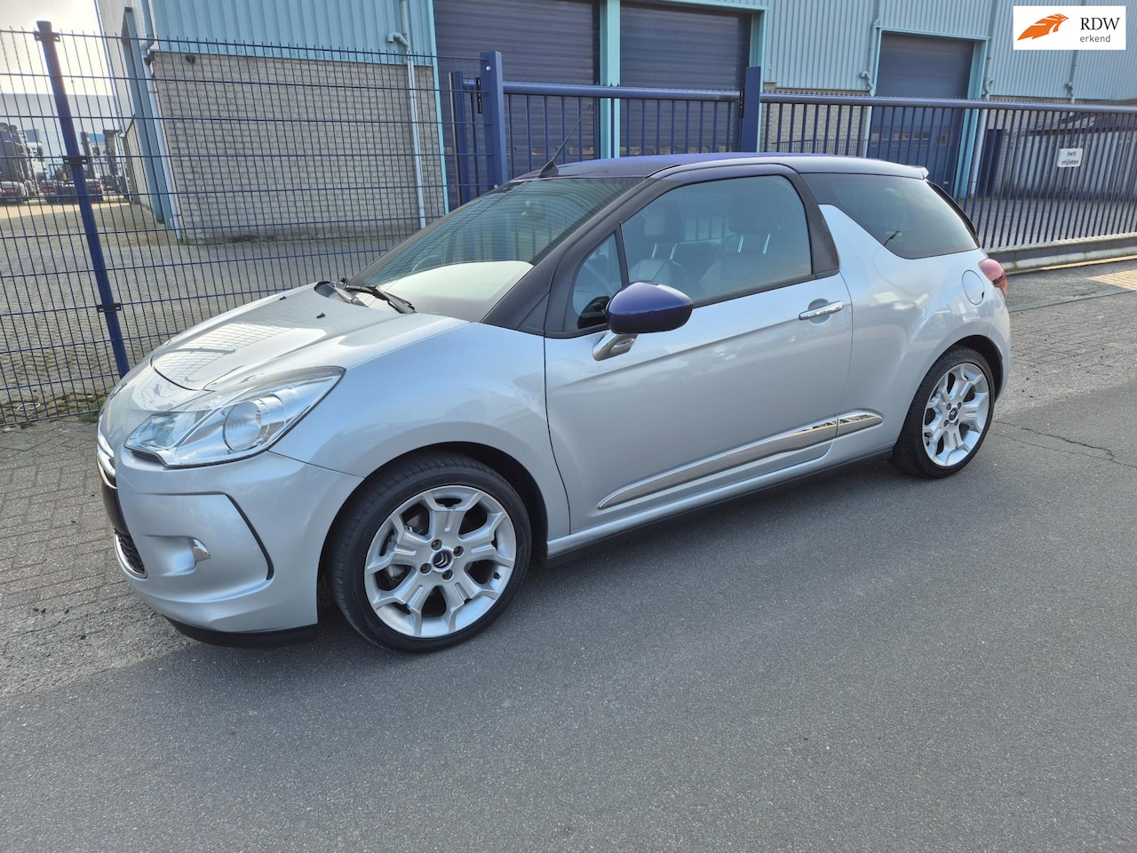 Citroën DS3 Cabrio - 1.6 Sport Chic *153.149 KM*LEER*NAVI*17 INCH - AutoWereld.nl