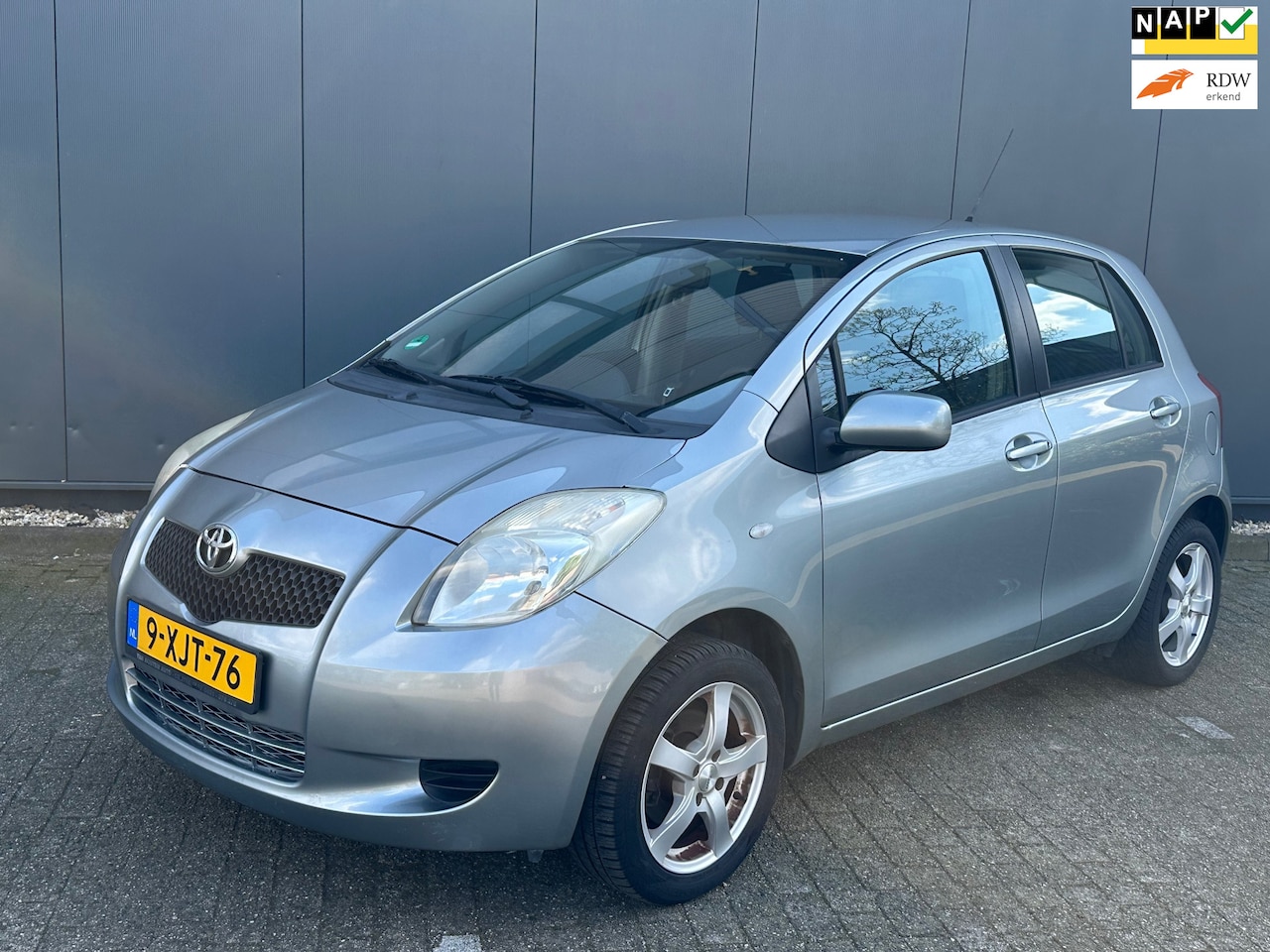 Toyota Yaris - 1.0 VVTi Terra | Nap | Airco | Lees Tekst - AutoWereld.nl