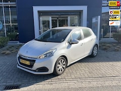 Peugeot 208 - 1.2 PureTech Automaat Executive 5Drs Airco Navi D-riem vv